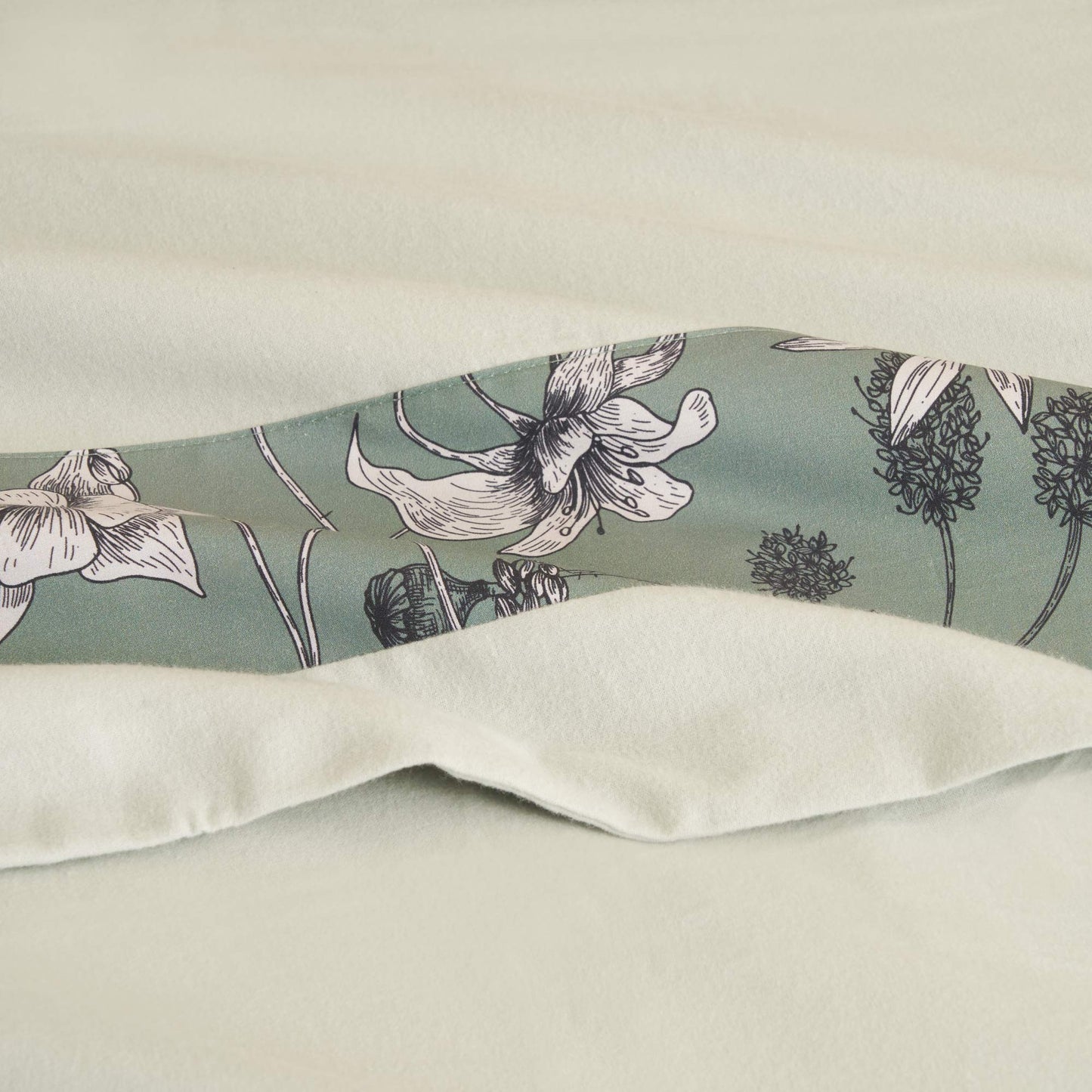 Completo Lenzuola in Flanella di Cotone con Balza in Percalle - Ofelia